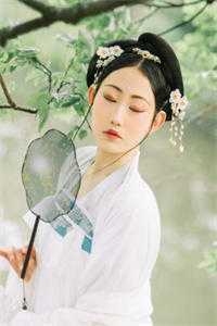 季总，温小姐终于离婚了！
