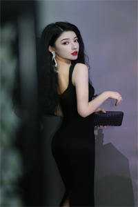 离婚后，我的绝世战神大老婆后悔了