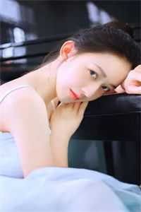 六零笨蛋炮灰实在过份美丽