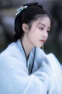 预知未来后，恶毒女配她不干了！