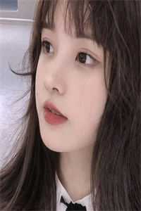 退出宗门后，我爹给找了九位绝美师尊