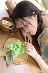 弹幕剧透我惨死后，我杀穿全局