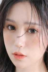 嫁给养兄后，喜欢和侄女玩暧昧的前夫出家了