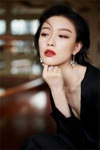 儿子病重住院，我拿救命钱给老婆打牌