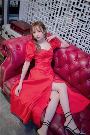 破音少女，校草偶像心折腰
