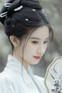 穿成恶毒女配，靠读心术攻略反派