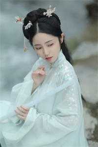 顶流男友为白月光逃婚，得知我死讯后悔疯了
