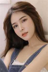 病弱美人他今天也被贵族F4争抢
