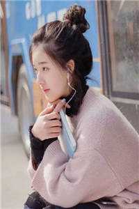 占我身体的穿越女想当女帝