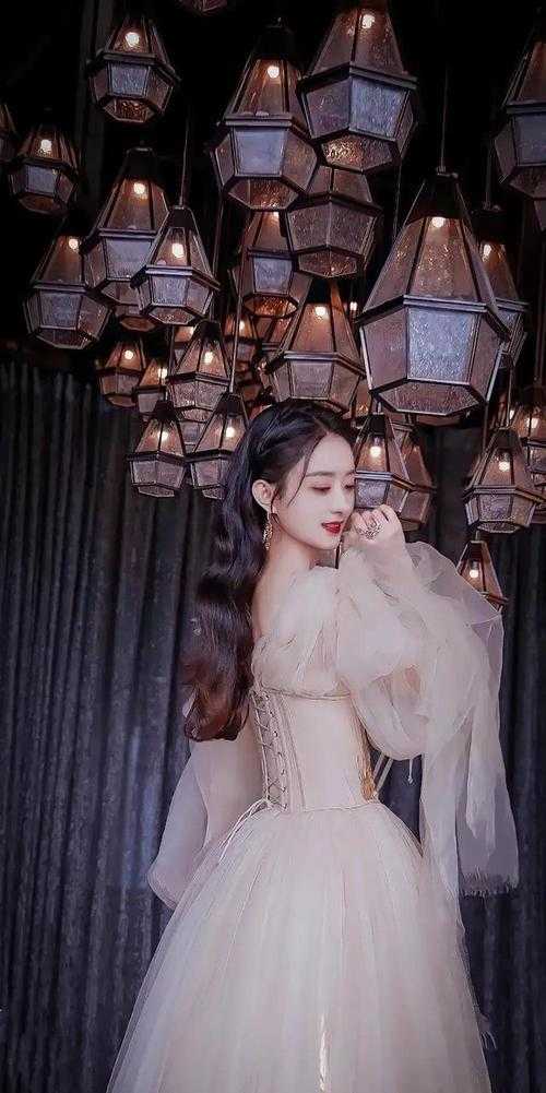 被囚炼狱三年，全宗门哭着求我原谅