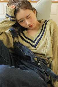 把全家送进监狱后，他们跪着求我
