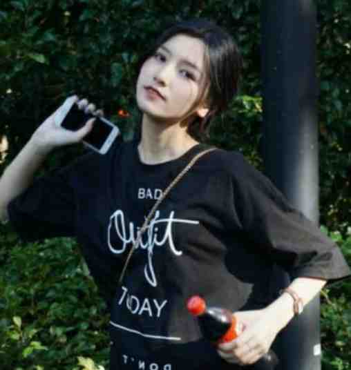我卖卤菜养落魄男友，他却给他老婆订VIP产房