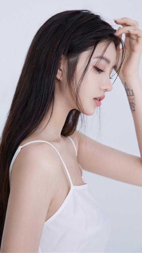 重生婚礼前一天，我提议老公玩替换新娘