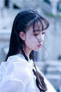 连睡十二个死鬼相公，第十三个我怂了
