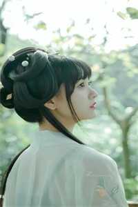 为给小秘书狗出气，老公父子把临产女儿绑上蹦极台