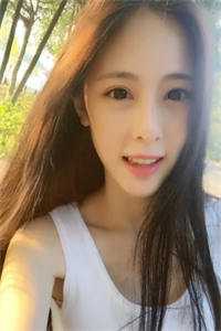 疯魔亲妈要毁我