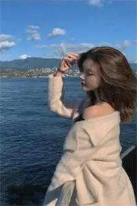 逃出原始部落后，白月光却为圣母要害死全班
