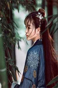 桃花雨落人断情