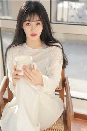 妈妈帮老婆情人捡手机，老婆将她一分钱拍卖初夜