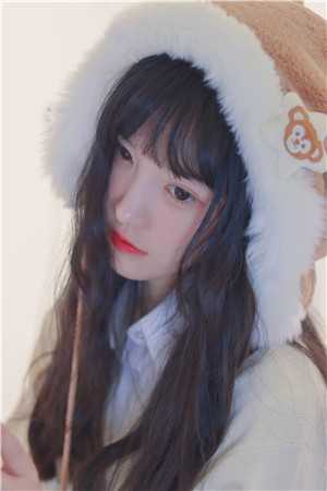 未婚妻的道长初恋害死我，重生回来我自称招魂师