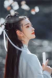 上一世，未婚妻把我推进粪坑潜水