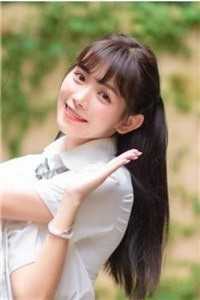 捡个大佬当女友？她竟赖上我