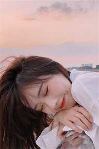 穿越结束，我被九个女帝堵家门