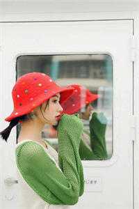 李明瑞秦雨柔