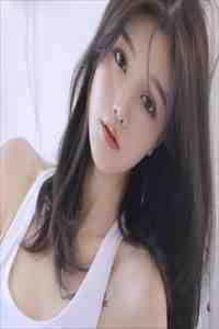 如此迷人的她